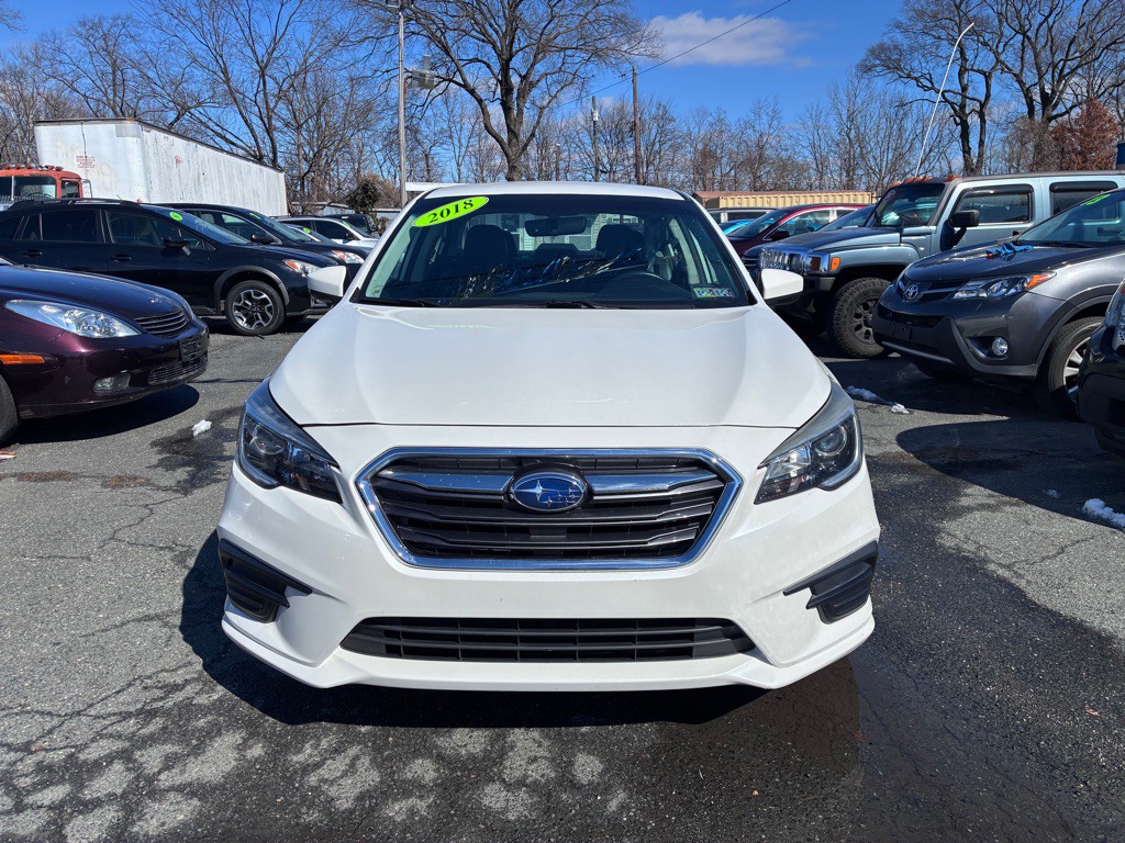 2018 Subaru Legacy Image 2