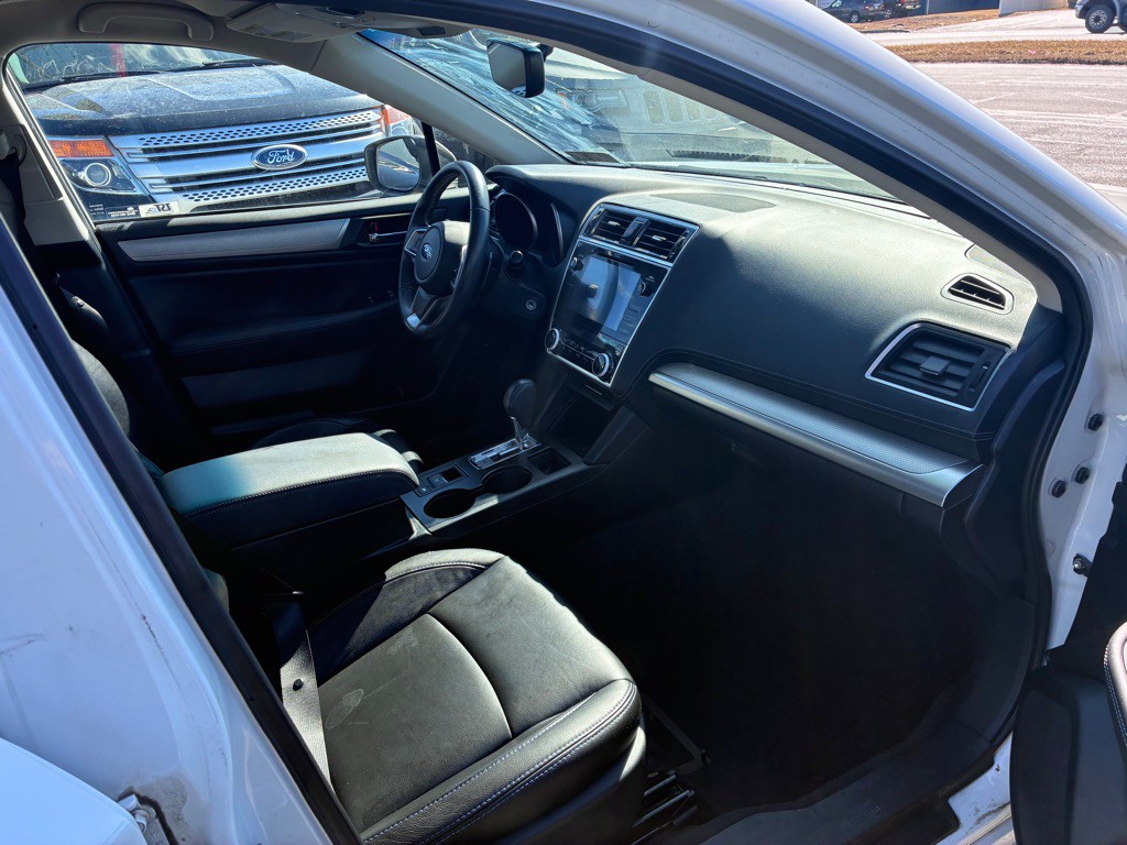 2018 Subaru Legacy Image 19