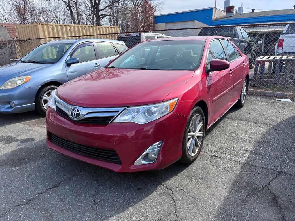2013 Toyota Camry Image 3
