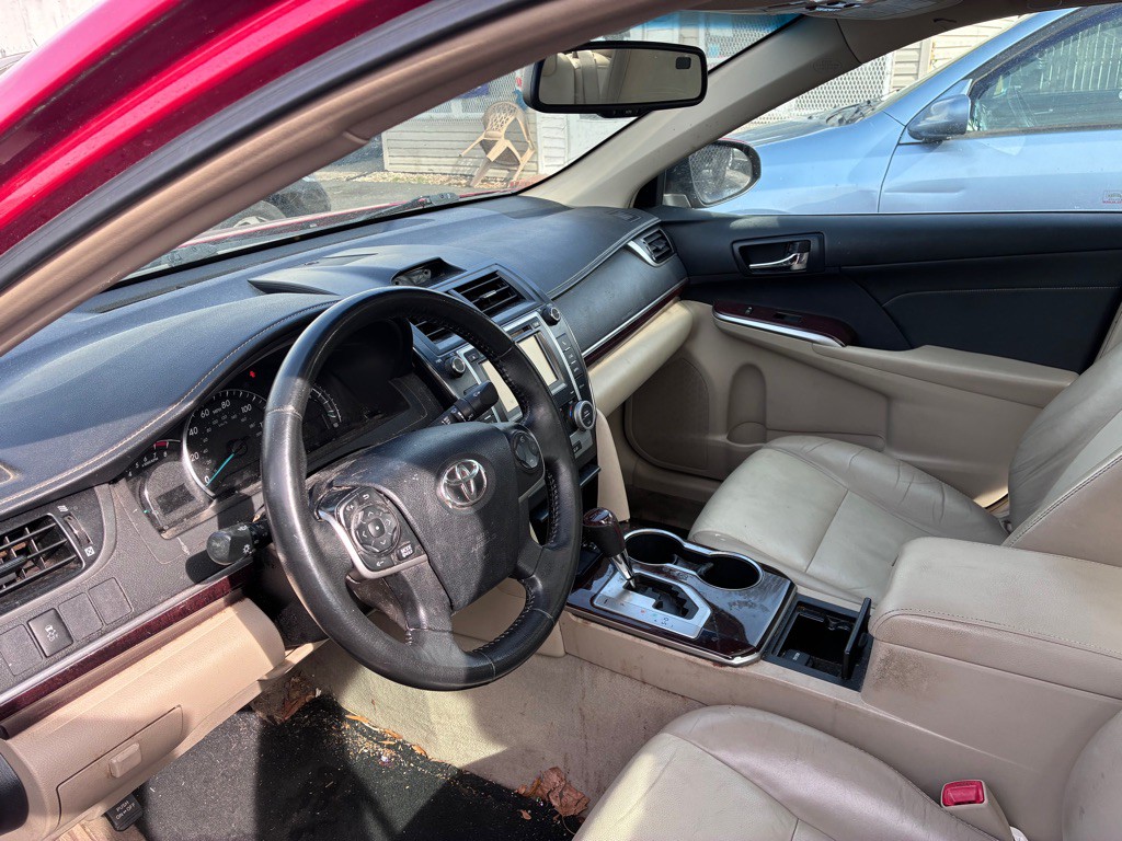 2013 Toyota Camry Image 7