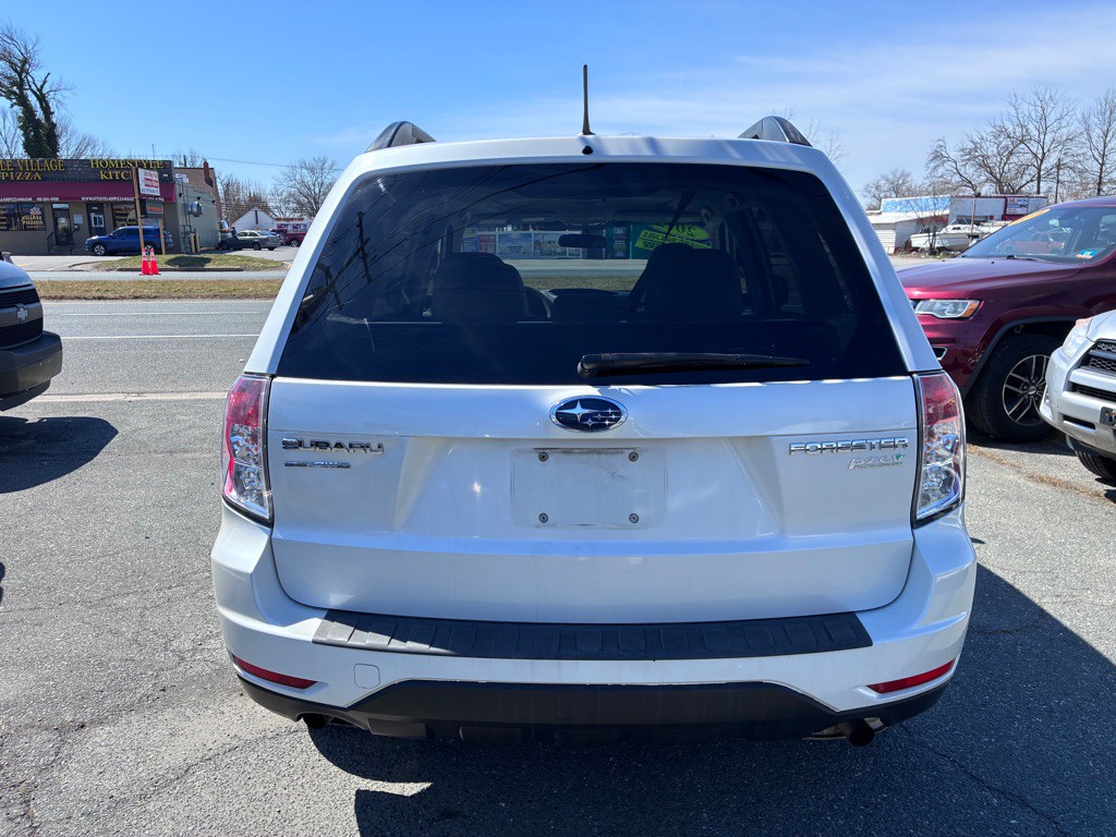 2012 Subaru Forester Image 7