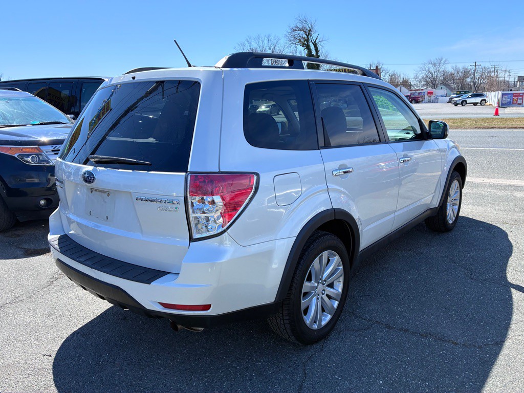 2012 Subaru Forester Image 8