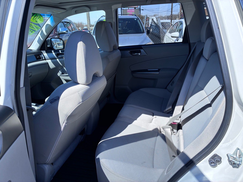 2012 Subaru Forester Image 22