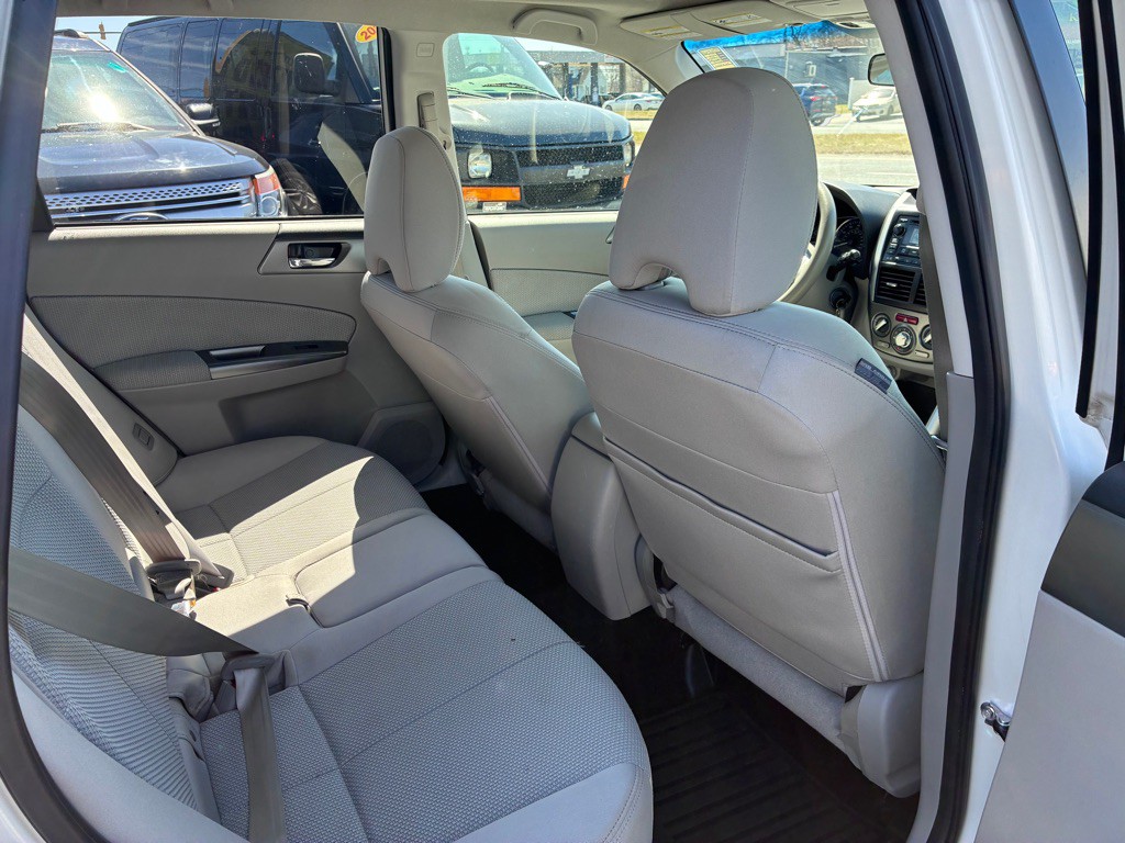2012 Subaru Forester Image 27