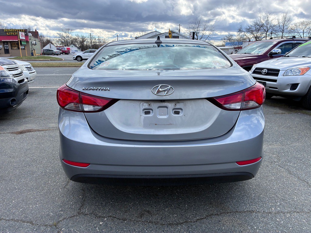 2016 Hyundai Elantra Image 7