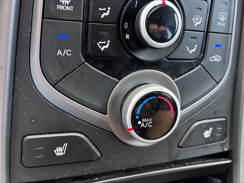 2016 Hyundai Elantra Image 12