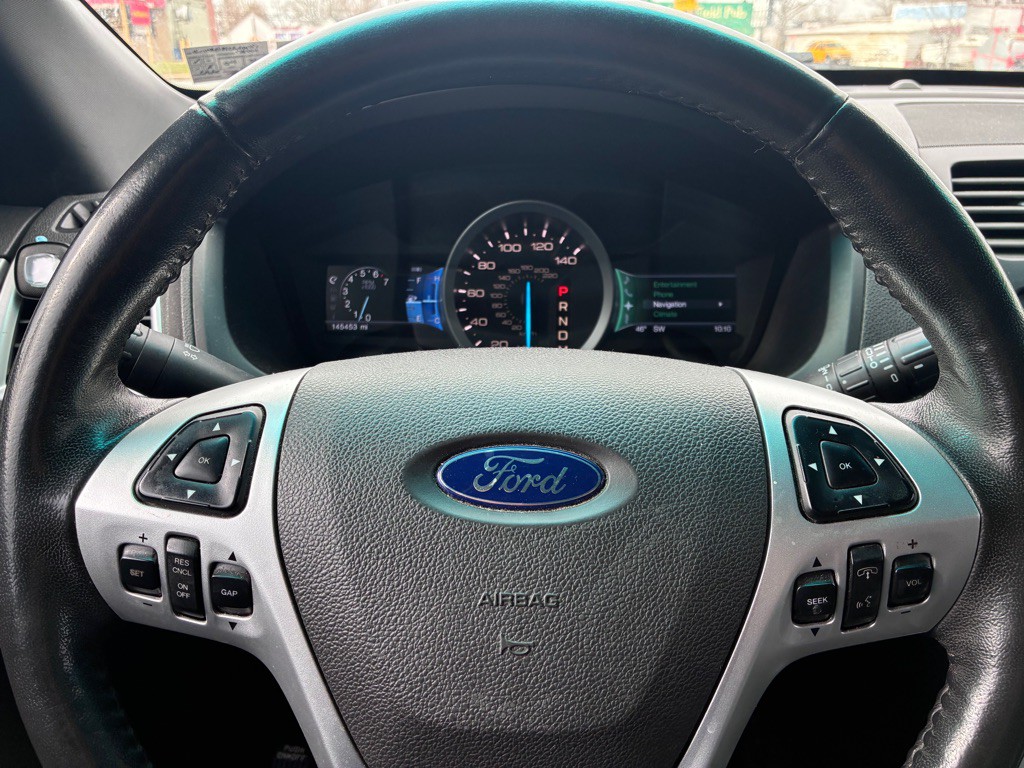 2012 Ford Explorer Image 11