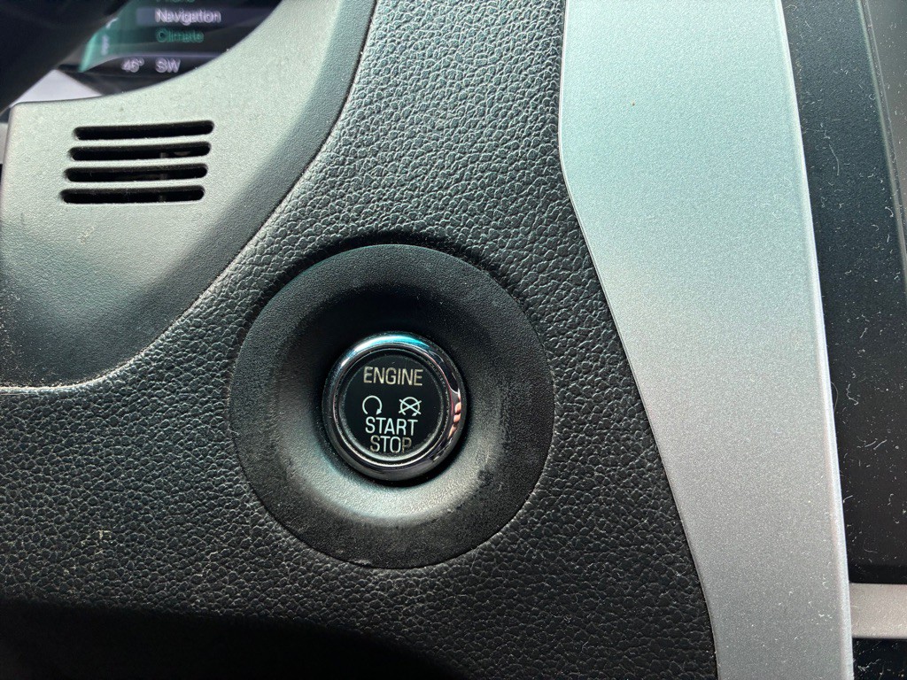 2012 Ford Explorer Image 17