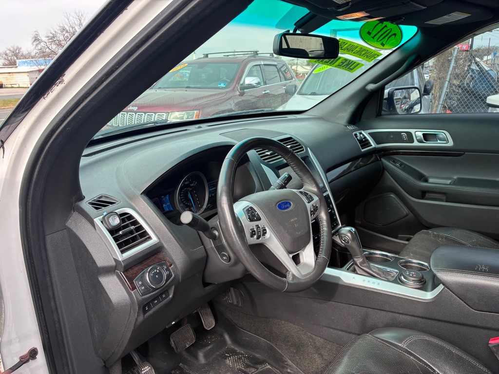 2012 Ford Explorer Image 19