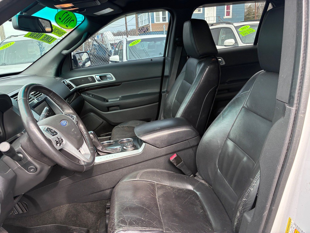 2012 Ford Explorer Image 20