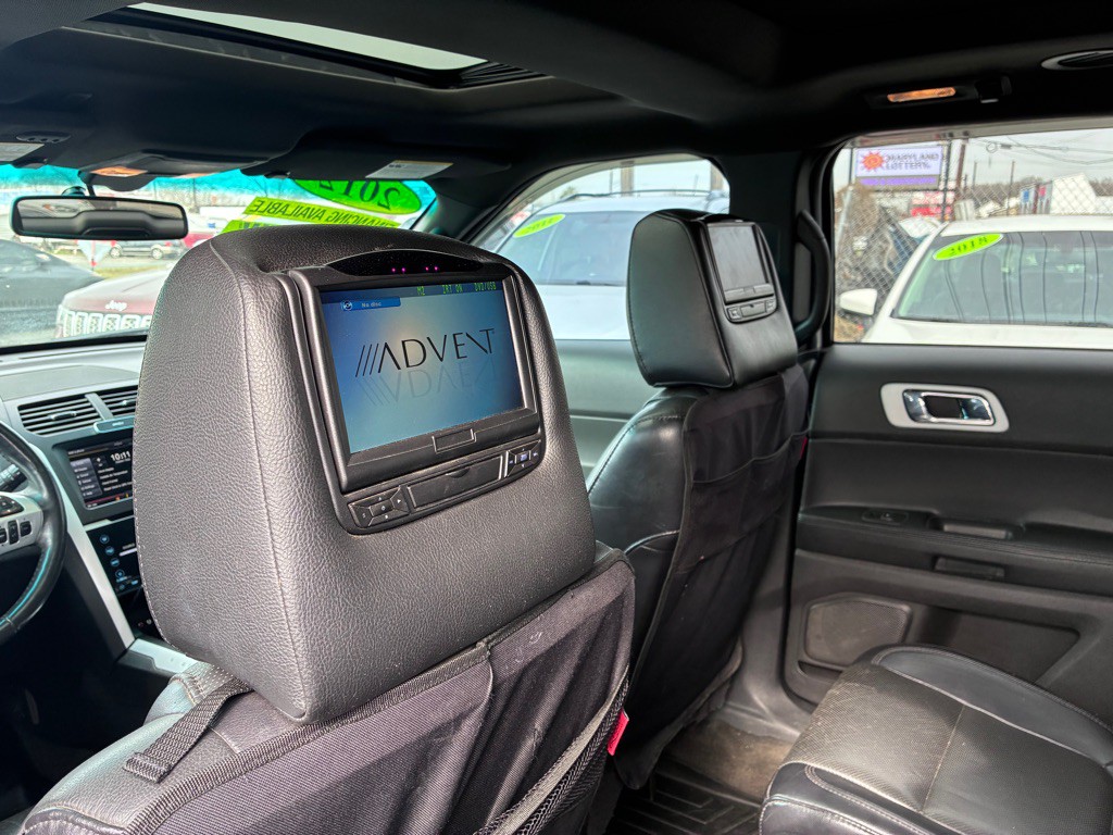 2012 Ford Explorer Image 23