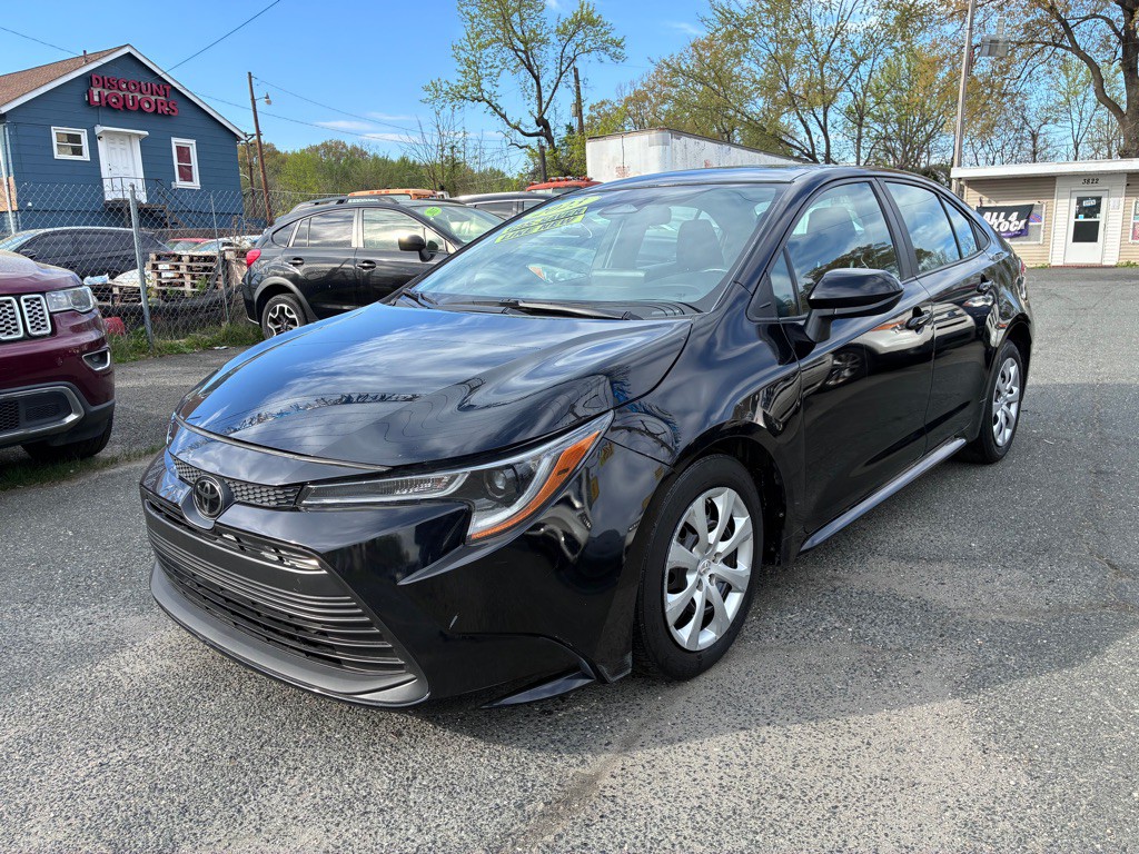 2023 Toyota Corolla Image 3