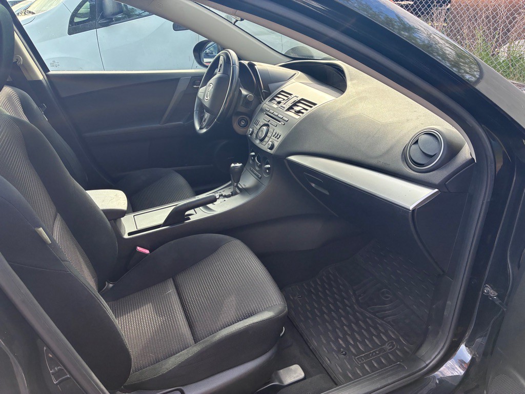 2012 Mazda Mazda3 Image 11