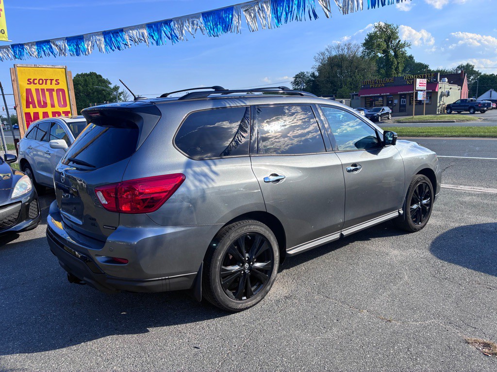 2018 Nissan Pathfinder Image 8