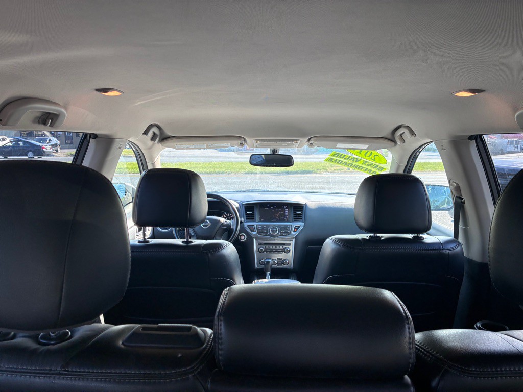 2018 Nissan Pathfinder Image 17