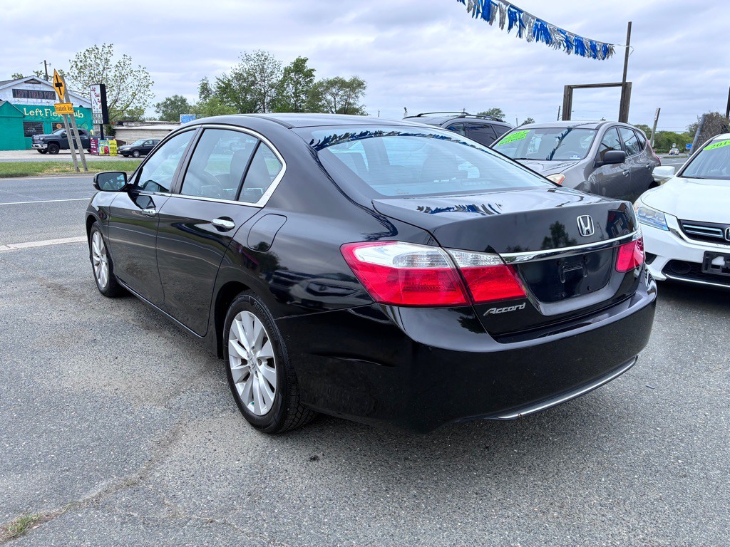 2015 Honda Accord Image 5