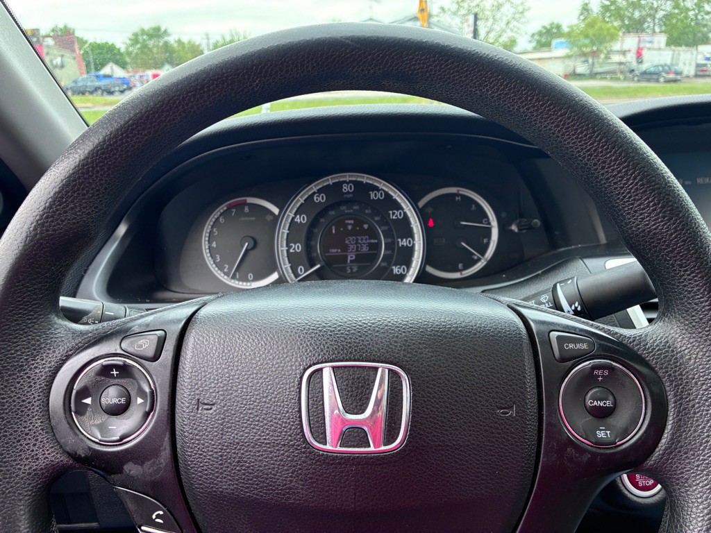 2015 Honda Accord Image 9