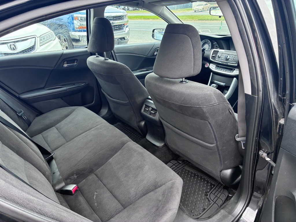 2015 Honda Accord Image 22