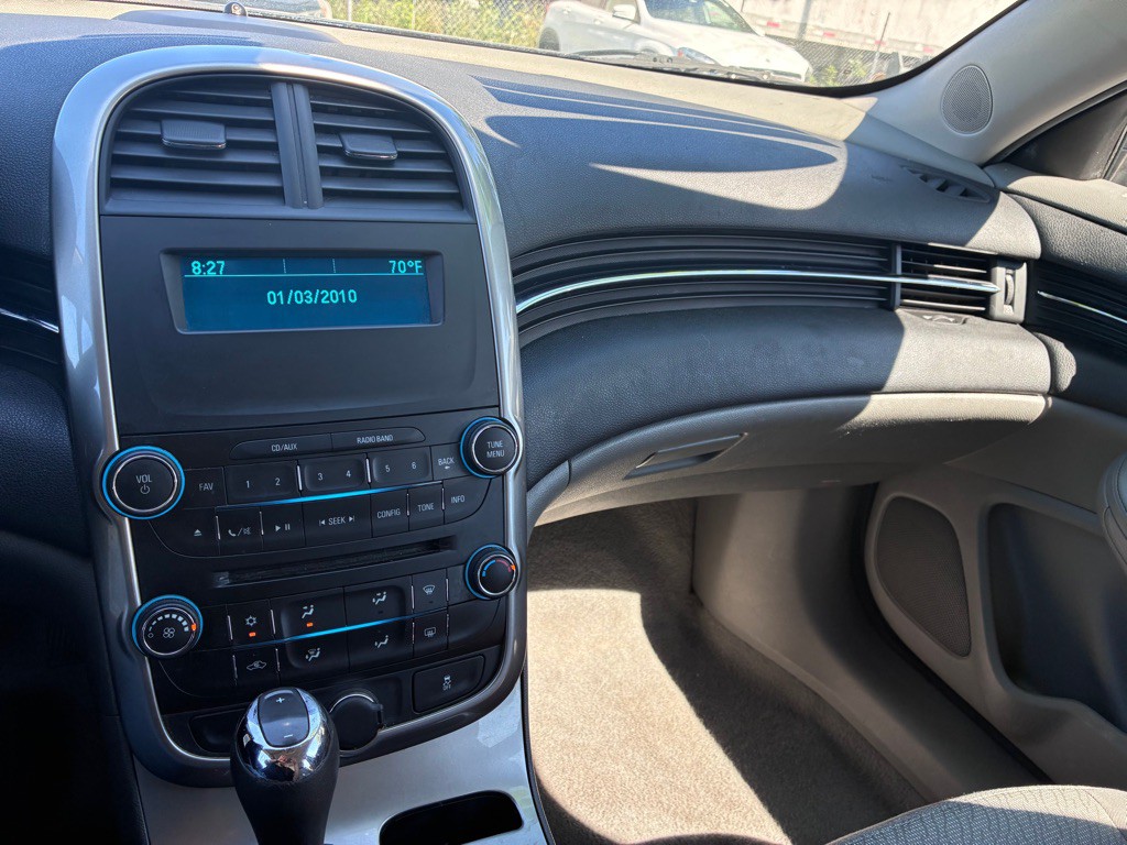 2014 Chevrolet Malibu Image 11