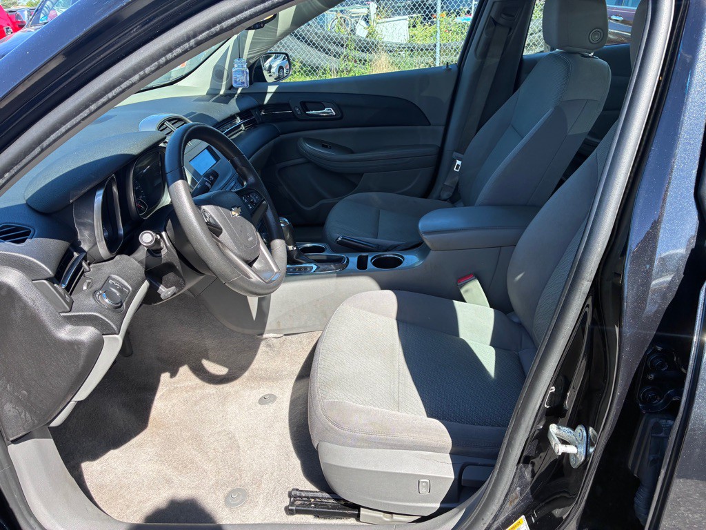2014 Chevrolet Malibu Image 17
