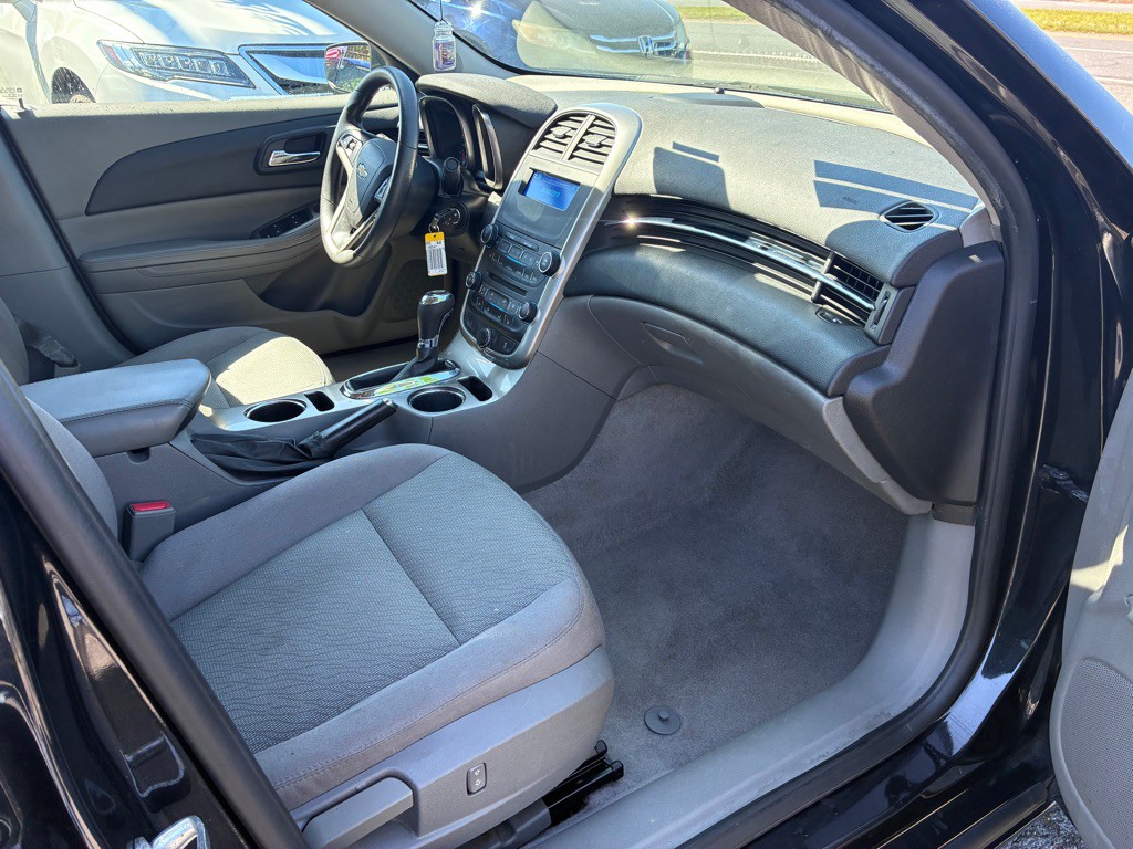 2014 Chevrolet Malibu Image 23