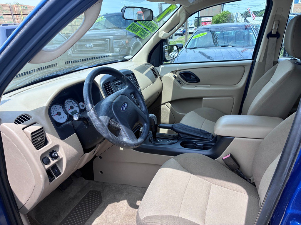 2007 Ford Escape Image 9