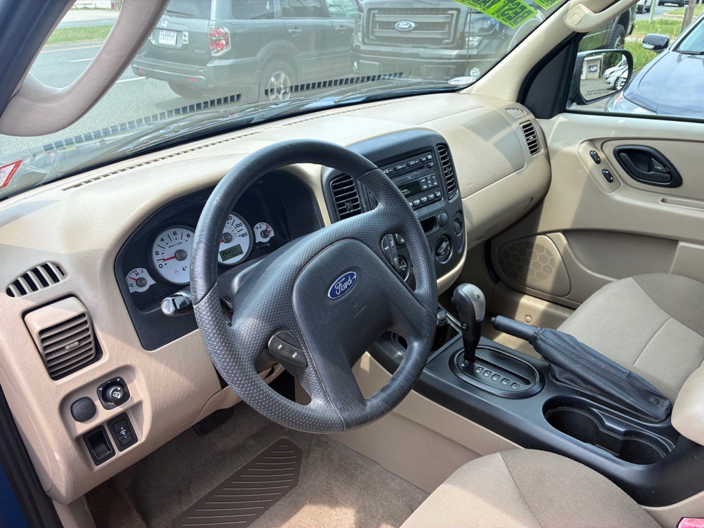 2007 Ford Escape Image 15