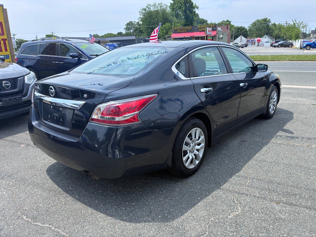 2015 Nissan Altima Image 7