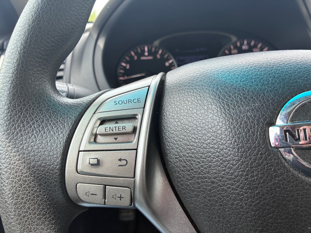 2015 Nissan Altima Image 18