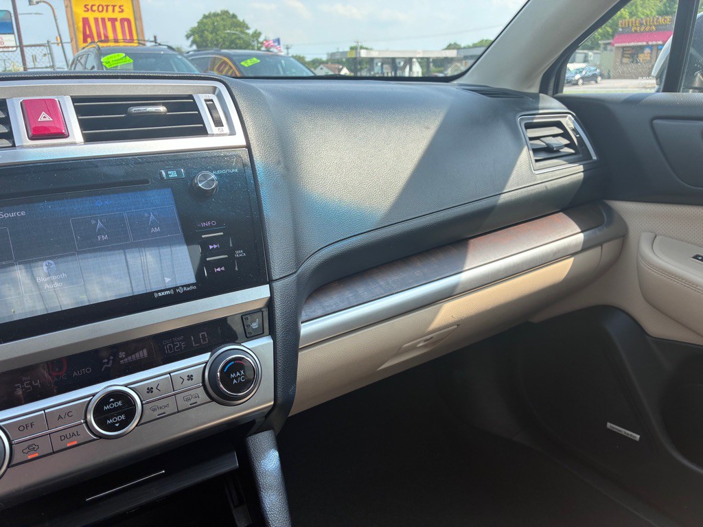 2017 Subaru Outback Image 10
