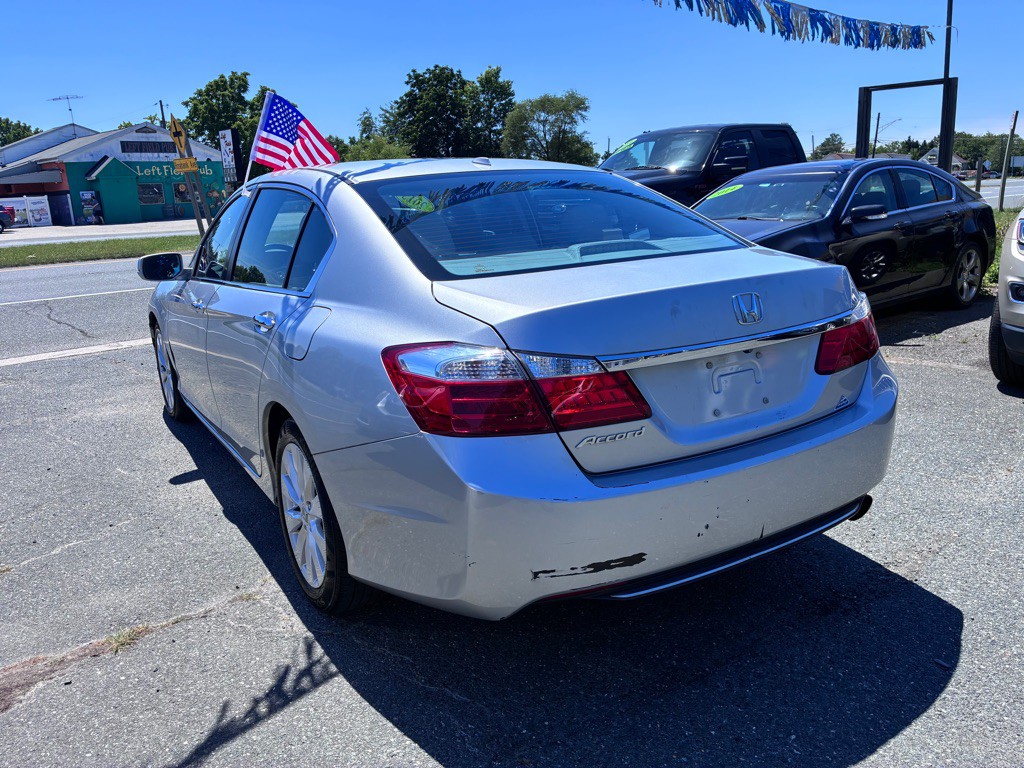 2015 Honda Accord Image 5