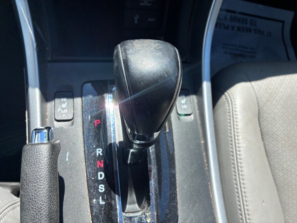 2015 Honda Accord Image 12
