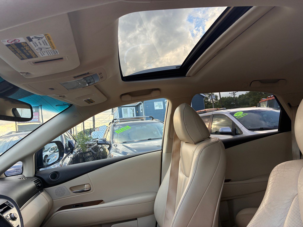 2013 Lexus RX Image 17