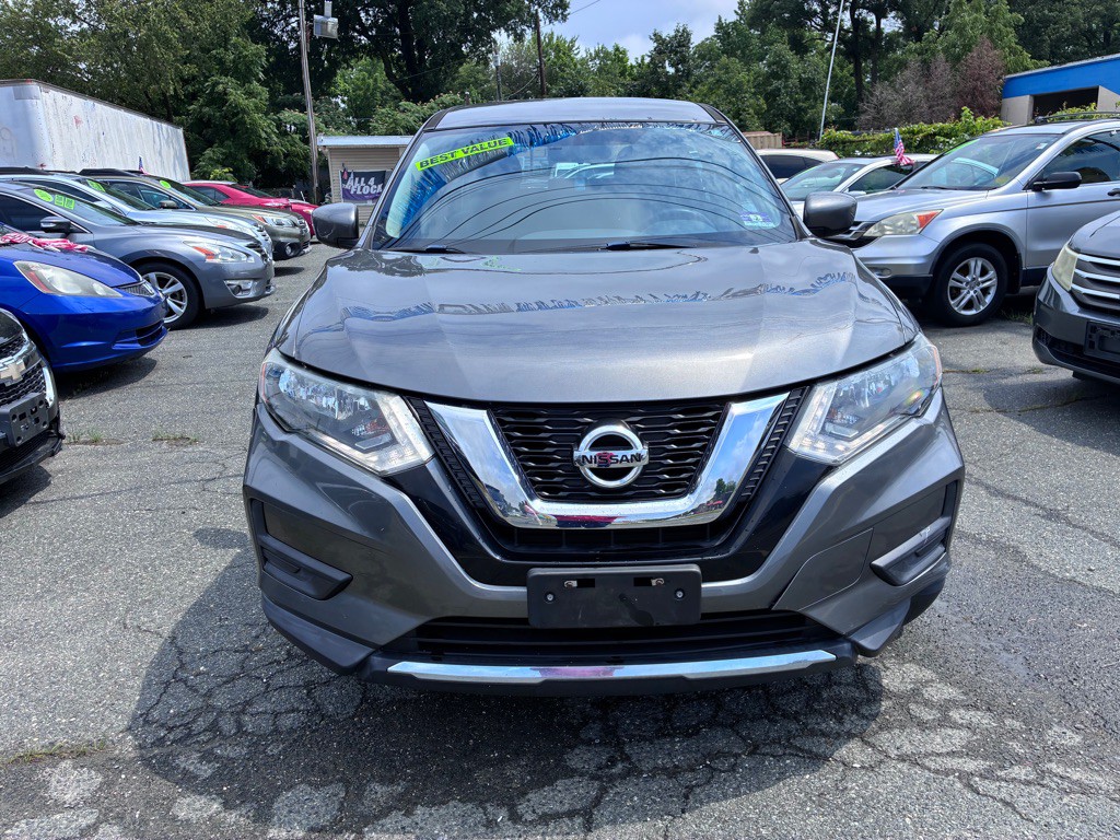 2017 Nissan Rogue Image 2