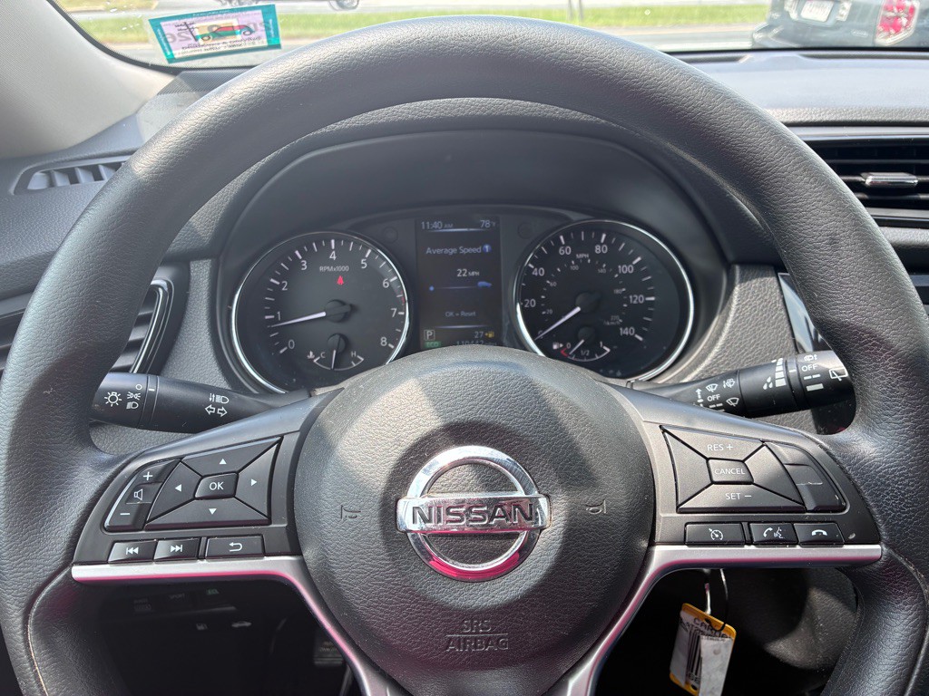 2017 Nissan Rogue Image 11