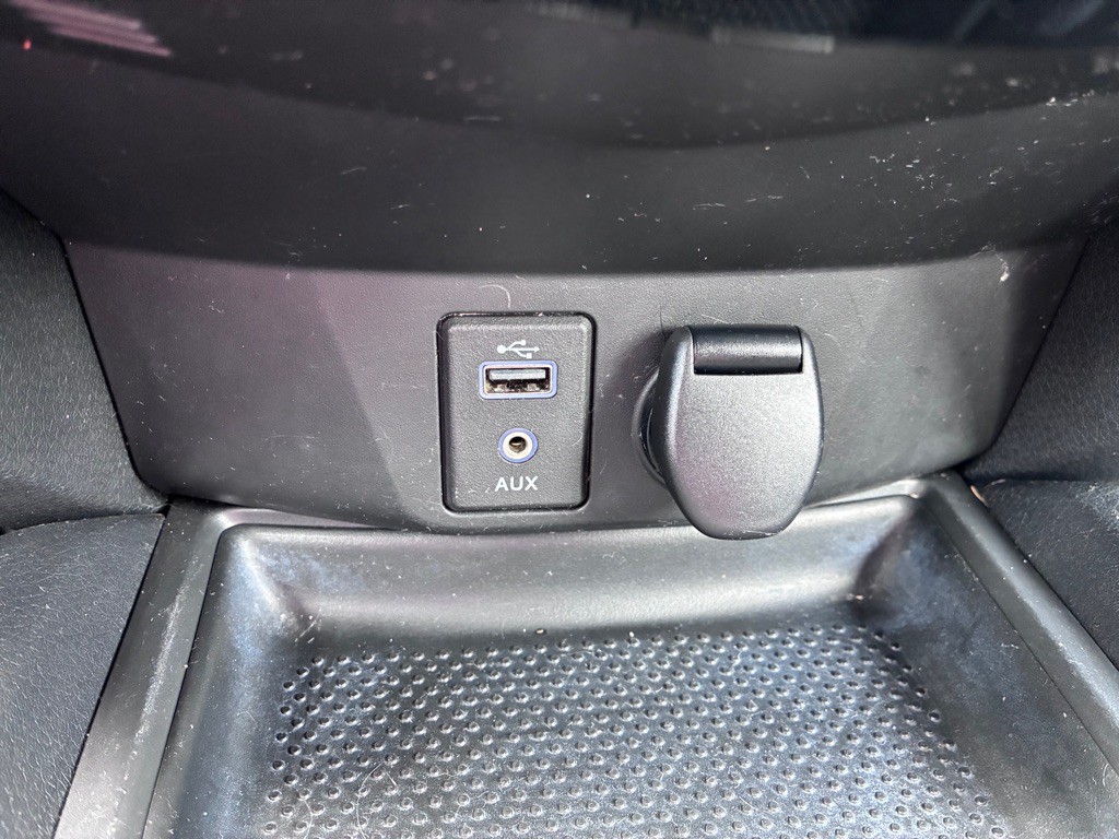 2017 Nissan Rogue Image 19