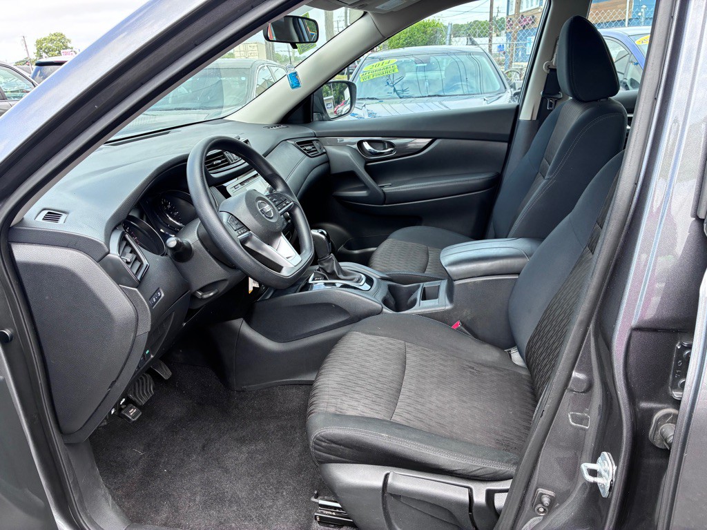 2017 Nissan Rogue Image 20