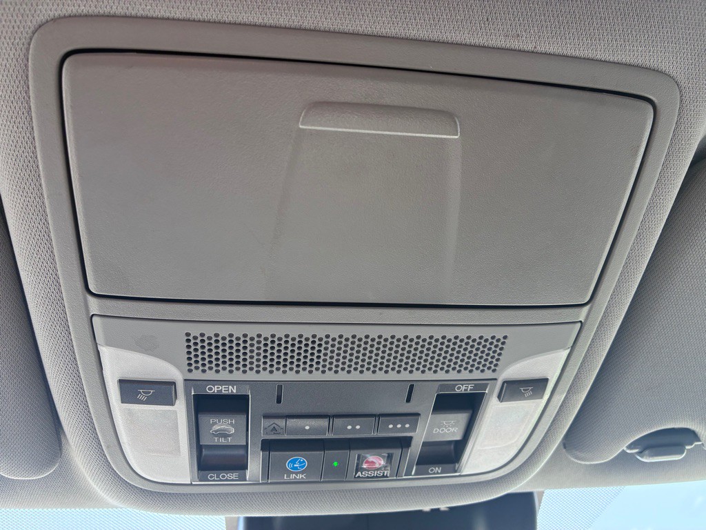 2016 Acura MDX Image 18