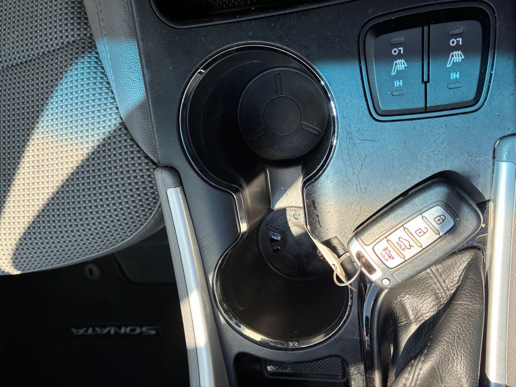 2013 Hyundai Sonata Image 17