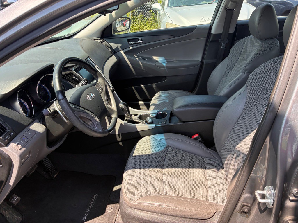 2013 Hyundai Sonata Image 19