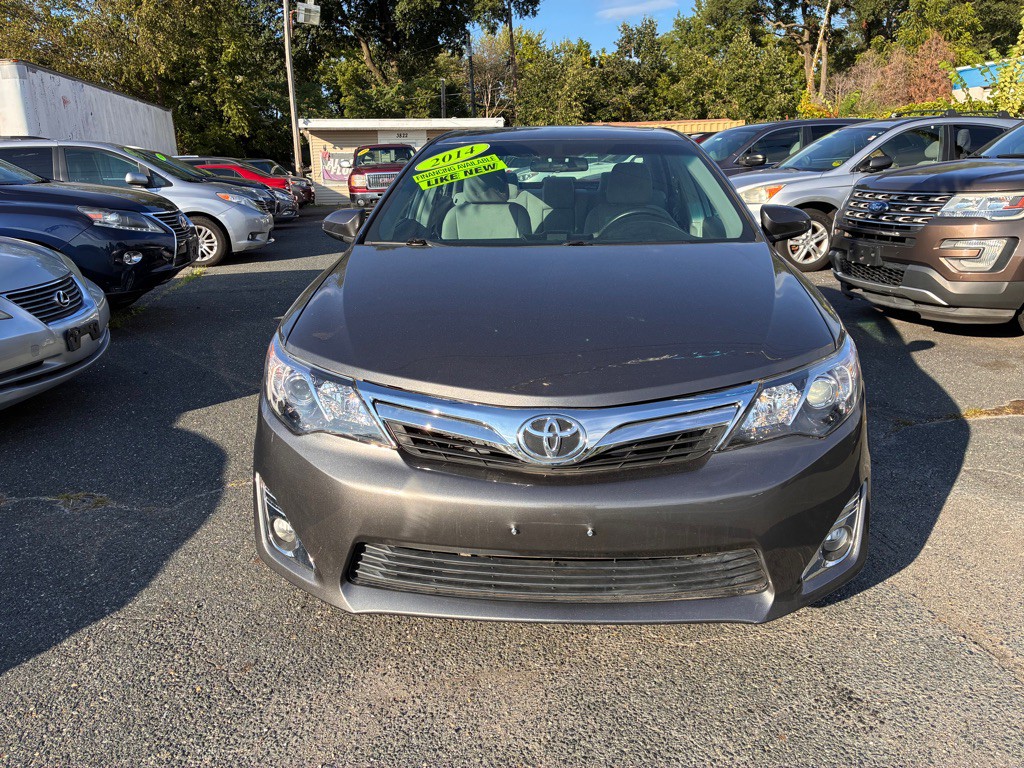 2014 Toyota Camry Image 2
