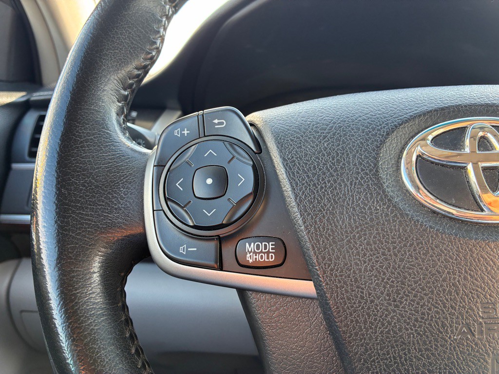 2014 Toyota Camry Image 13