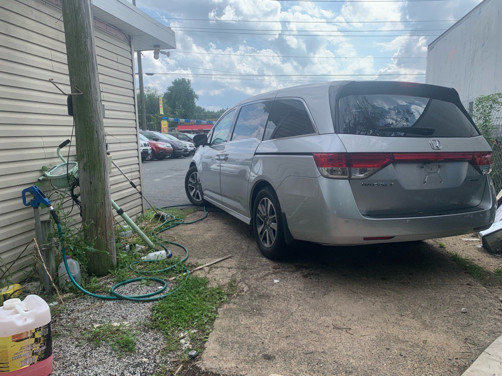 2015 Honda Odyssey Image 8