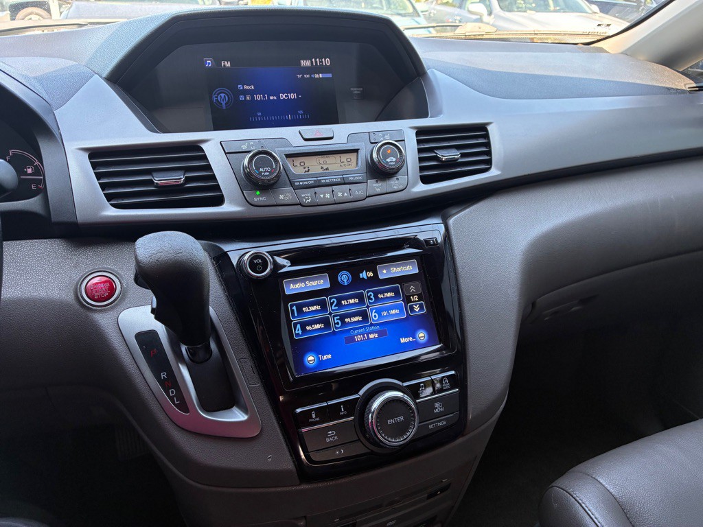 2014 Honda Odyssey Image 12