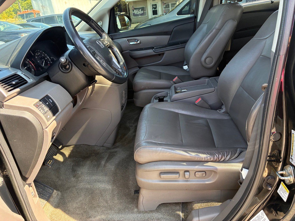 2014 Honda Odyssey Image 20