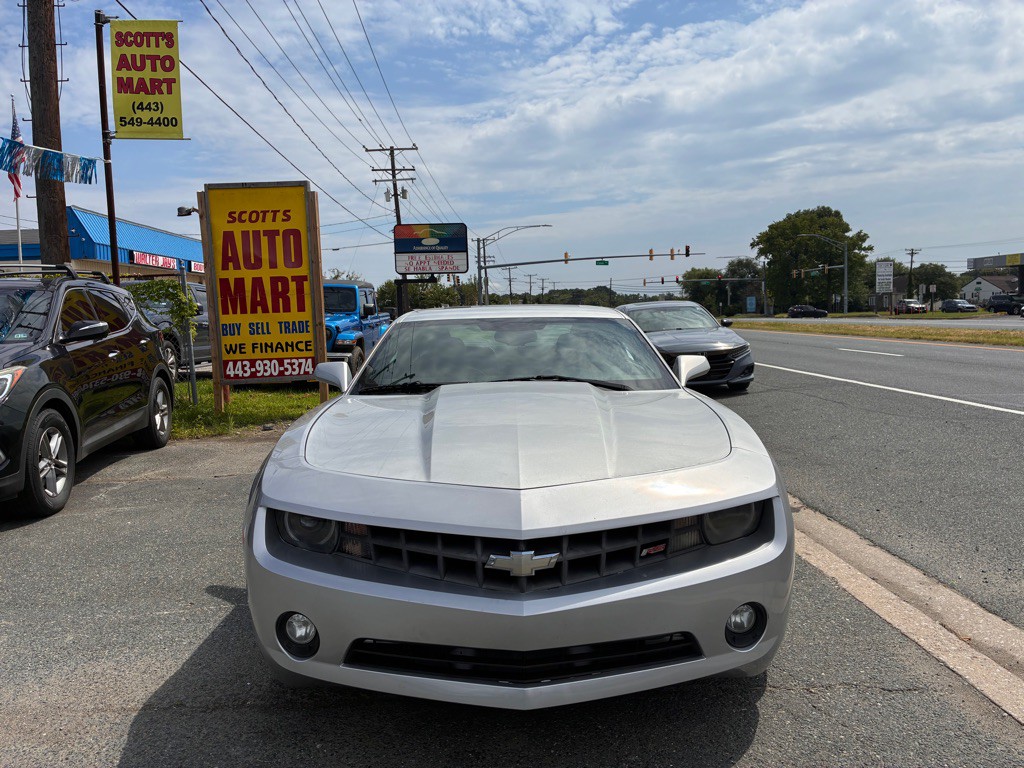 2011 Chevrolet Camaro Image 2