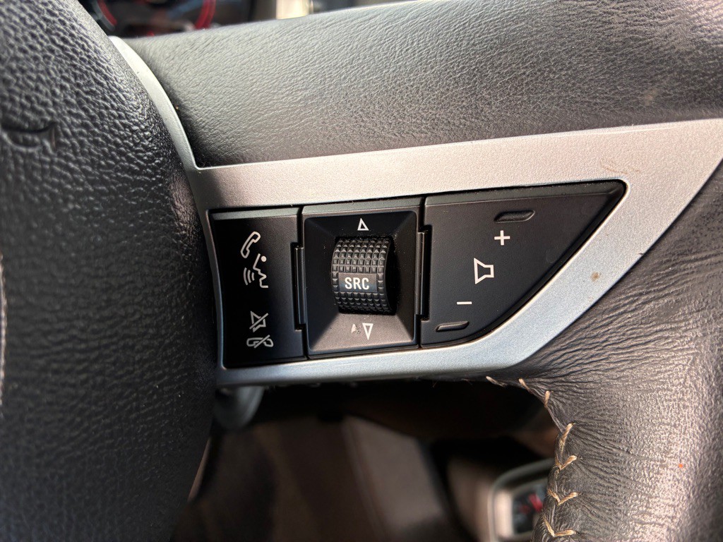 2011 Chevrolet Camaro Image 14