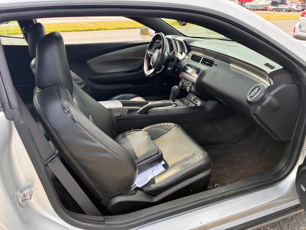 2011 Chevrolet Camaro Image 16