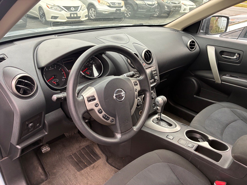 2015 Nissan Rogue Image 11