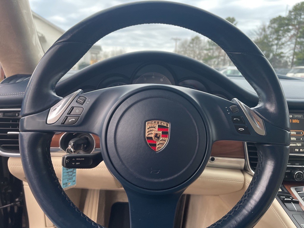 2010 Porsche Panamera Image 22